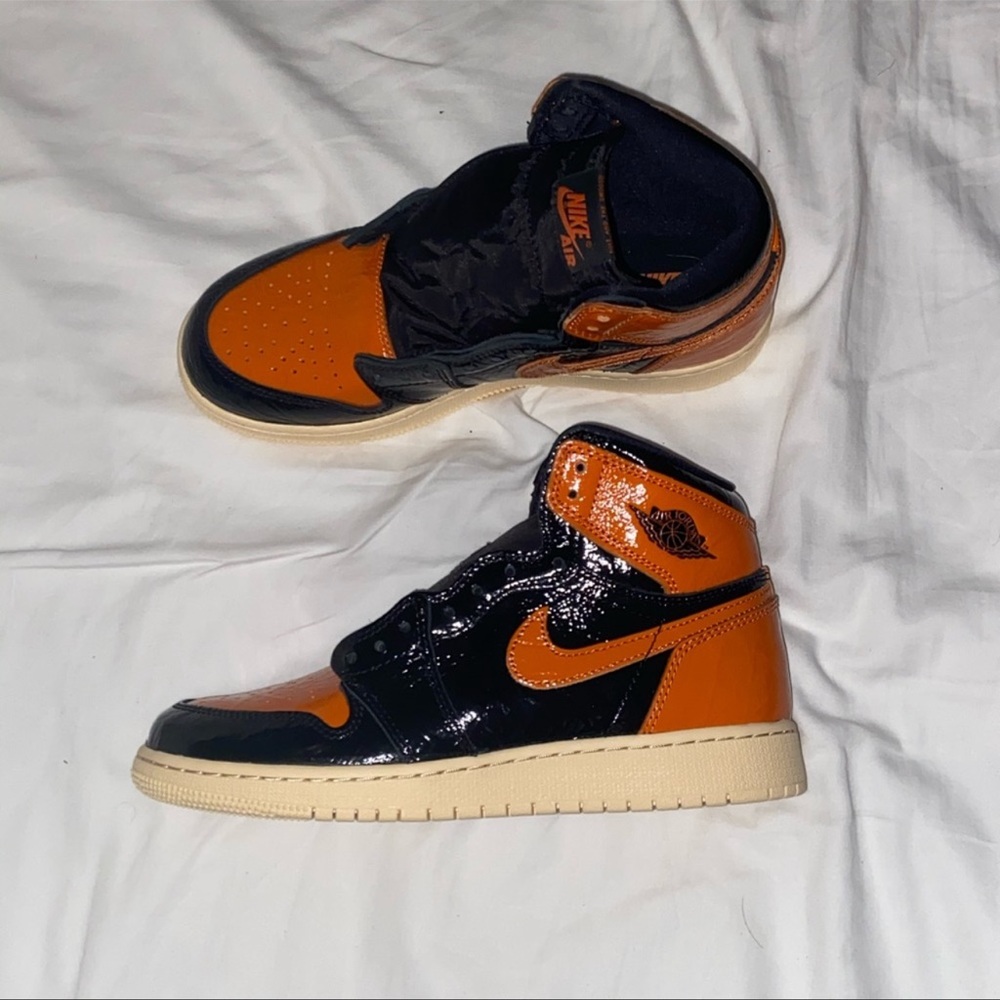 Air Jordan 1 Retro High OG shattered backboard 3.0